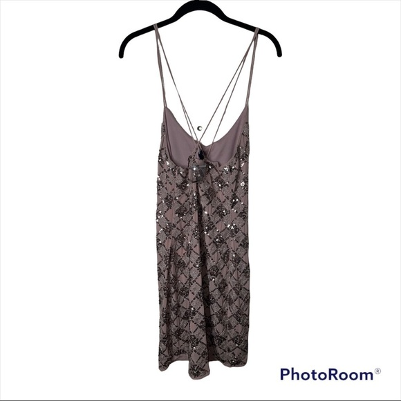 NEW ENDLESS ROSE x REVOLVE Lilac Purple Sequin Mini Slip Dress Medium - Picture 4 of 6